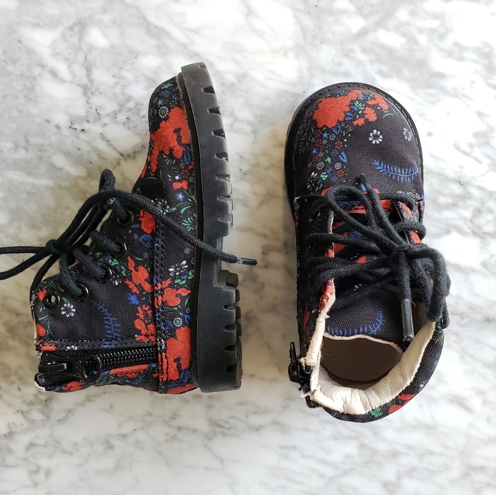 AKID Floral Boots Size 5 - Picture 1 of 4